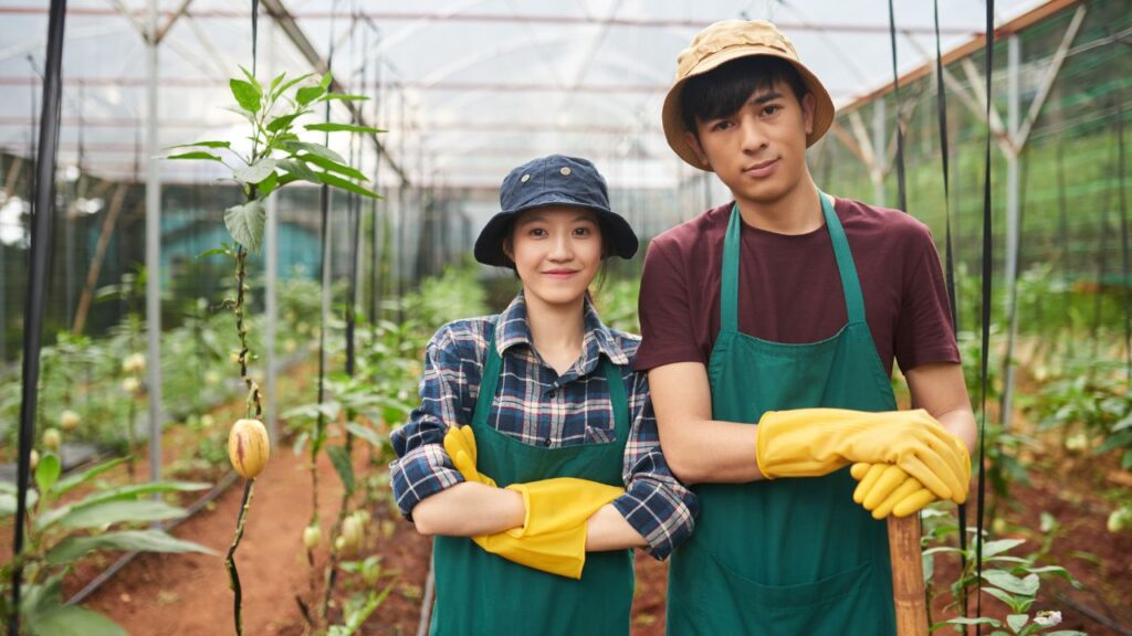 BecomeACanadian - Farm Workers